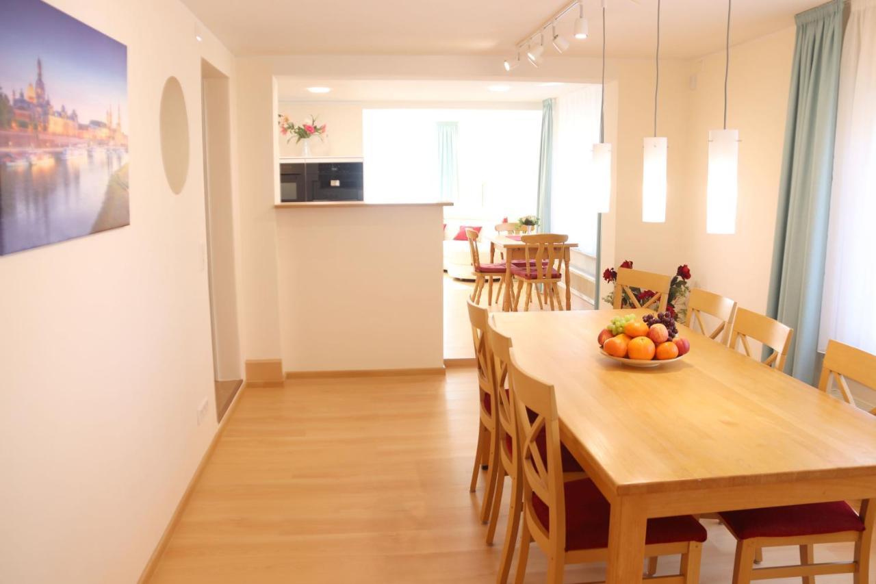Liebevoll Eingerichtetes Haus Mit Grossem Garten In Dresden - Telefonnummer Und Video Unter Www Fhvn De Ngoại thất bức ảnh